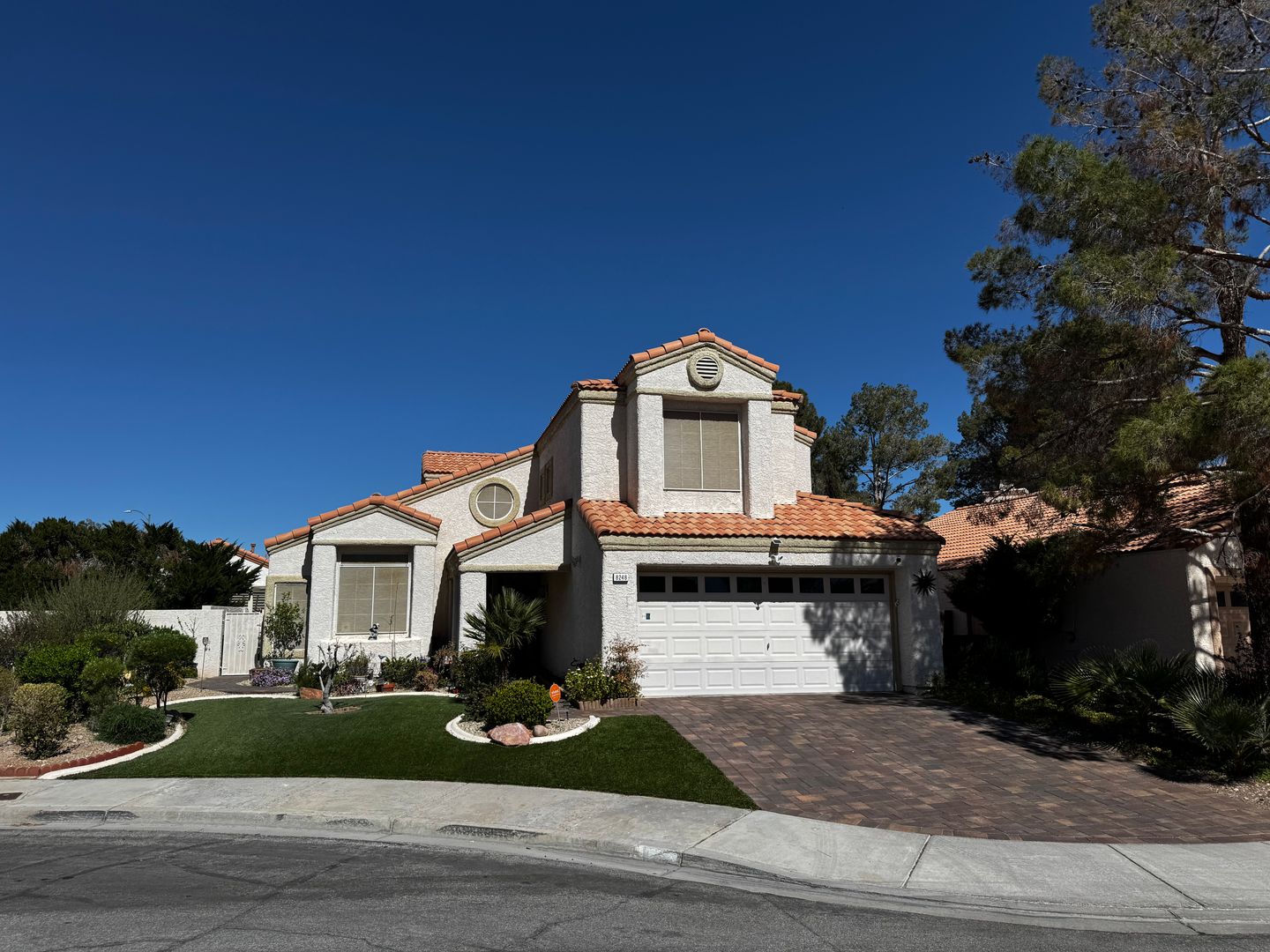 Las Vegas House: 8248 Dolphin Bay Ct