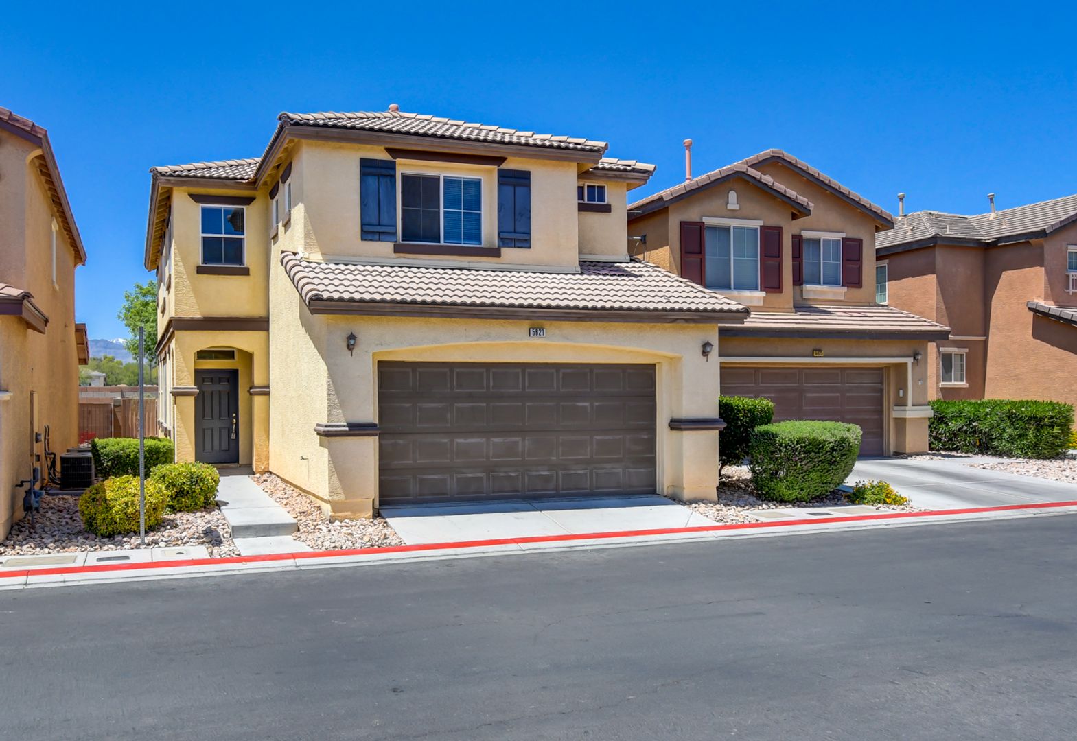 North Las Vegas House: 5621 Mt Athos St.