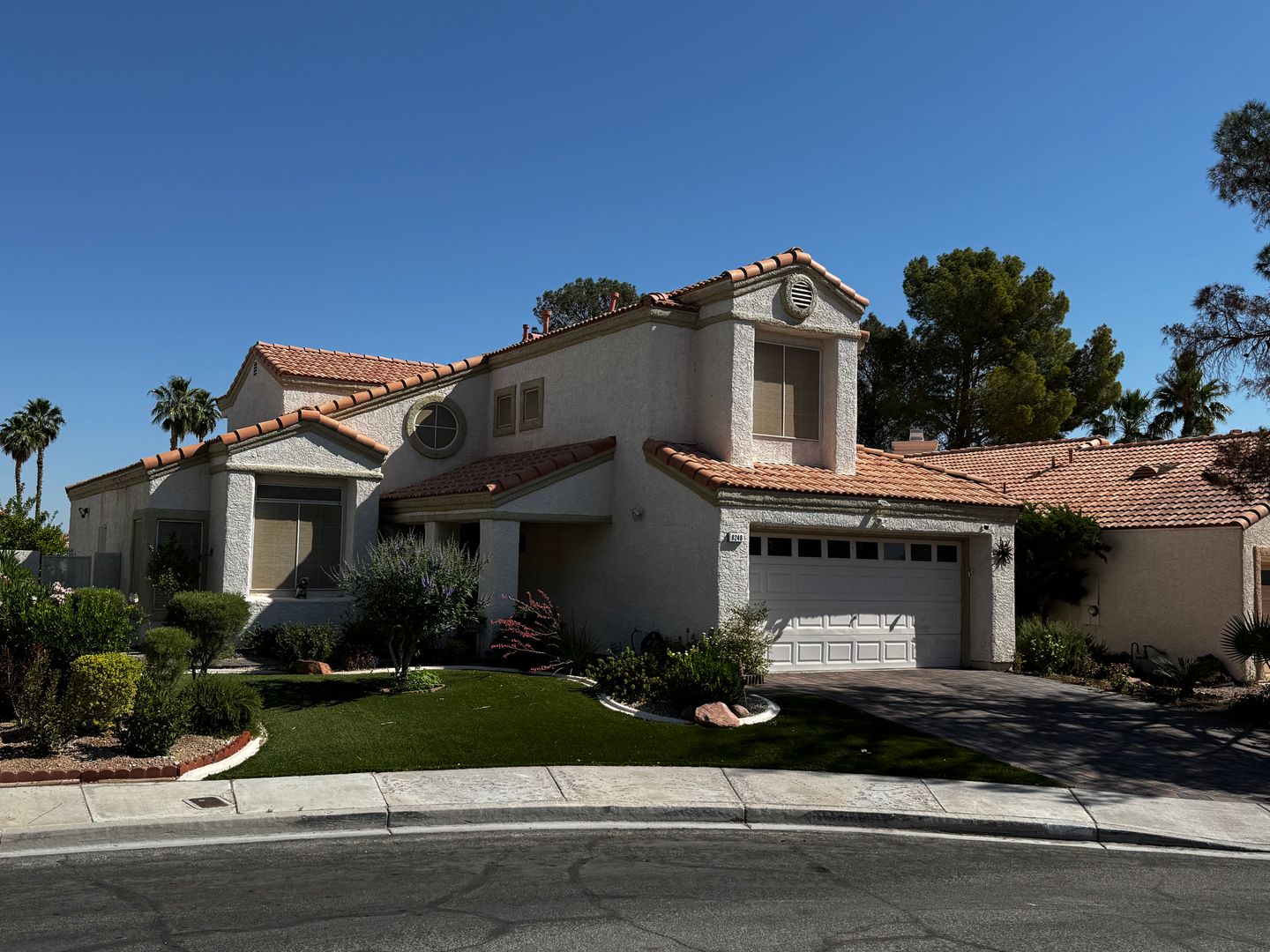 Las Vegas House: 8248 Dolphin Bay Ct