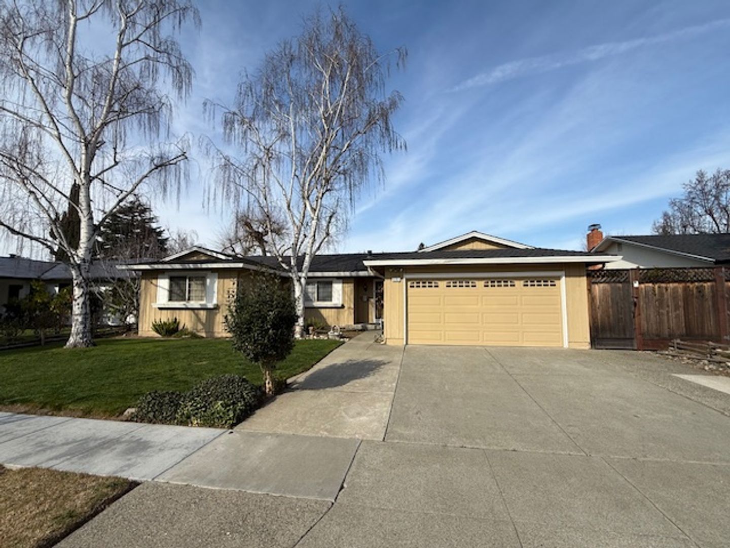 Pleasanton House: 4741 Golden Rd.