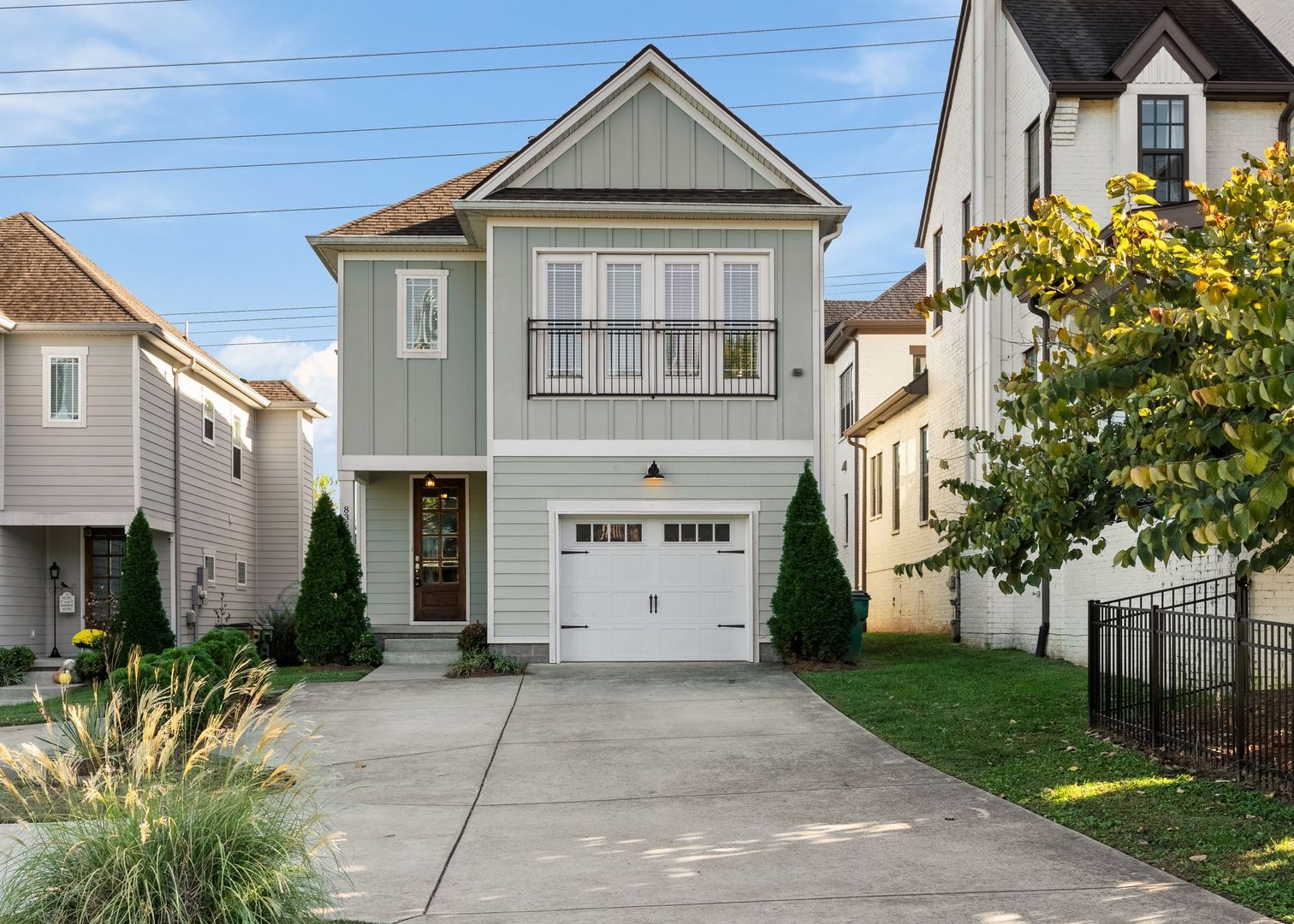 Nashville House: 835 Gale Lane B