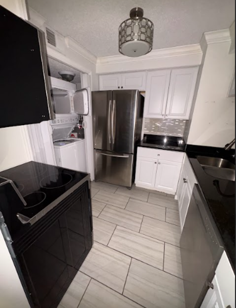 Nashville Apartment: 2325 Elliston Place