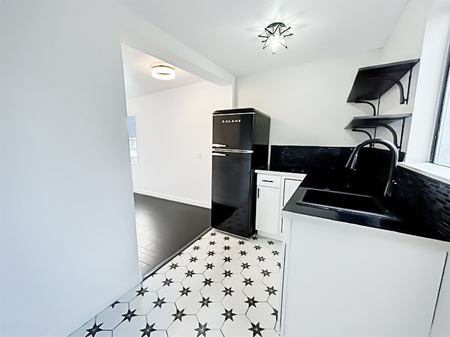 Coeur d'Alene Apartment: 503 Second St