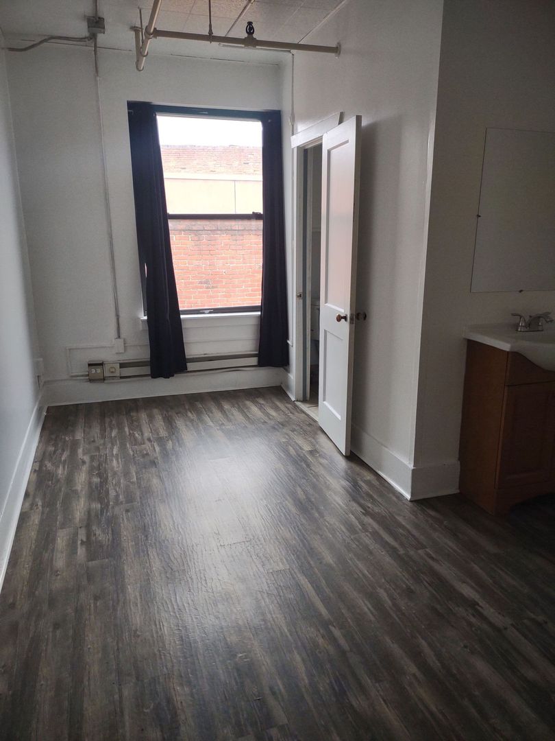 Billings Apartment: 2520 1st Avenue North