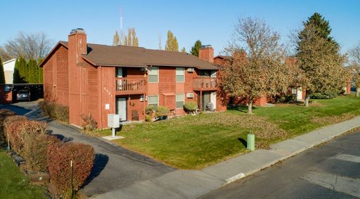 2711 E 46th – photo 1