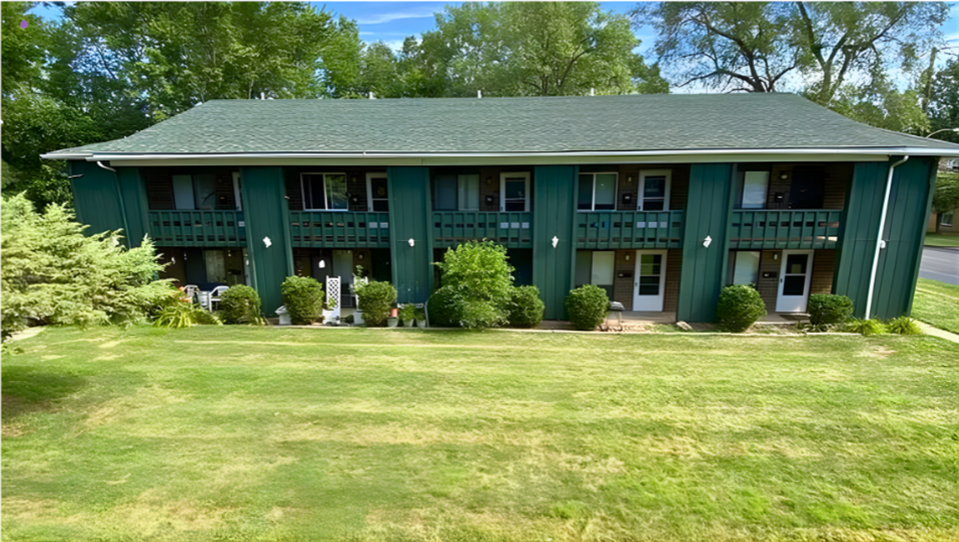 Akron Apartment: 1040 - 1078 Brittain Rd