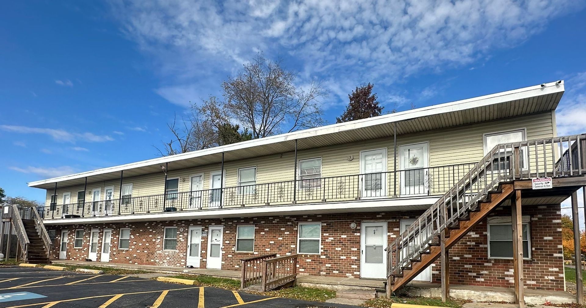 Akron Apartment: 766 - 769 | 780- 794  Anderson Avenue