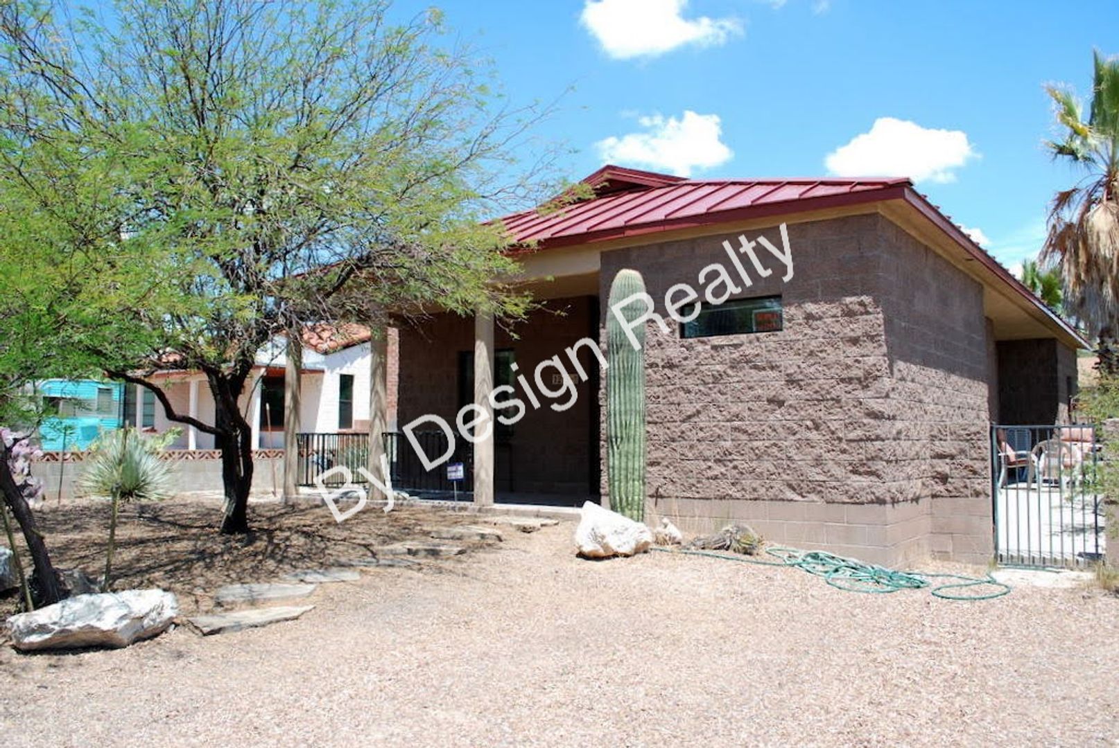 Tucson House: 1213 E Water St Unit #1(Front House)