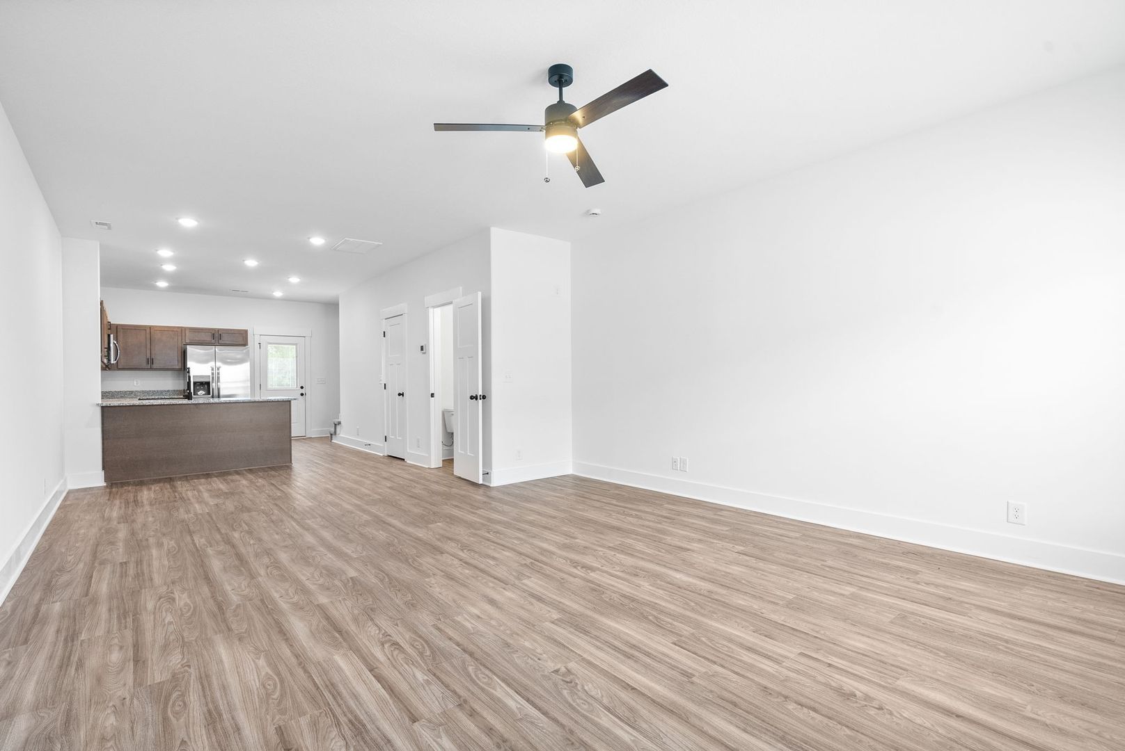 Clarksville House: 325 Front Ridge Circle