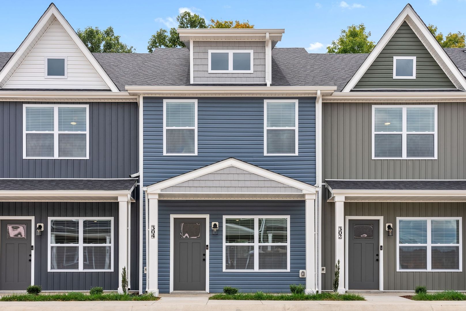 Clarksville Townhome: 305 Front Ridge Circle