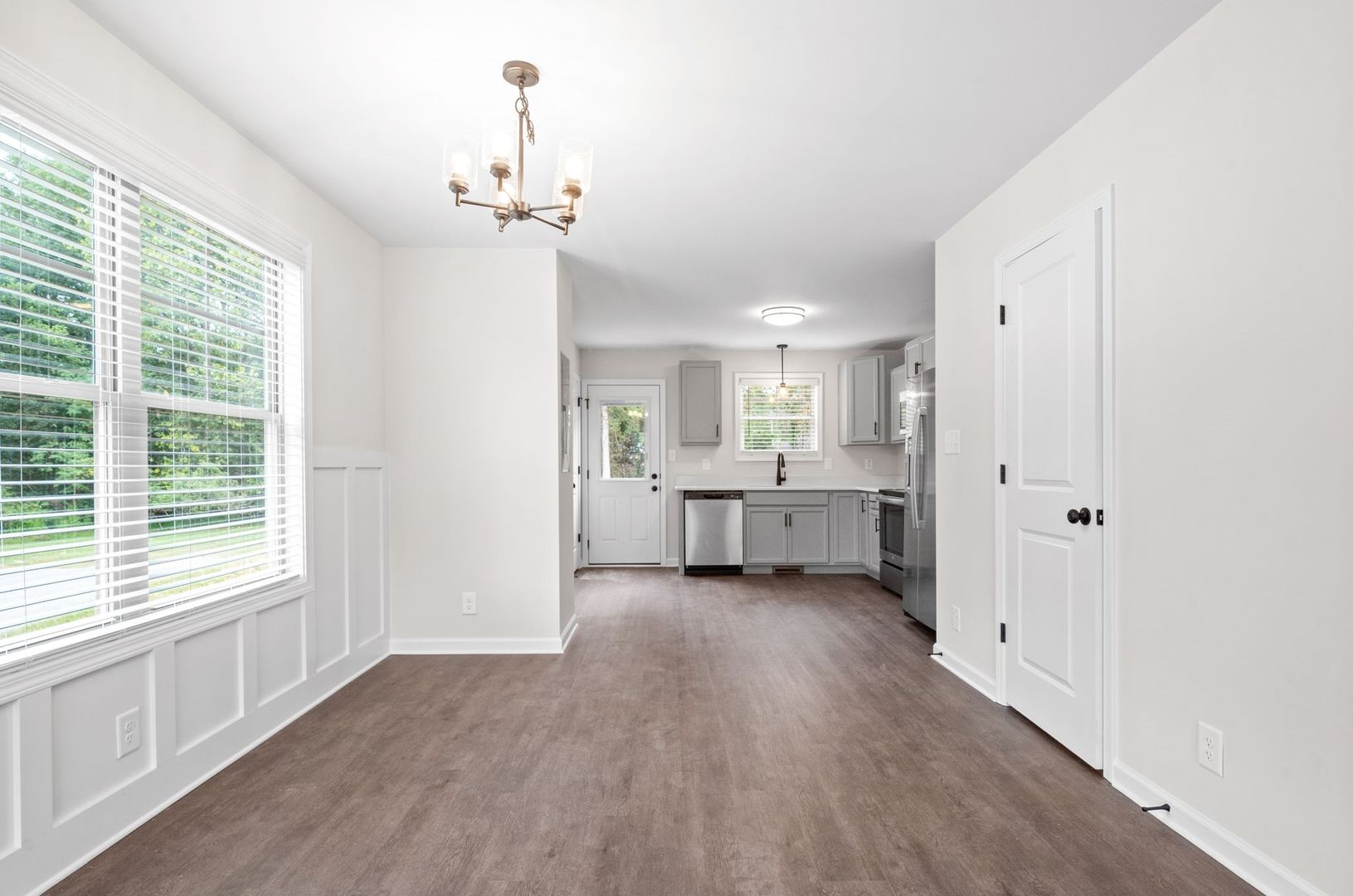 Clarksville Apartment: 923 Greenwood Avenue