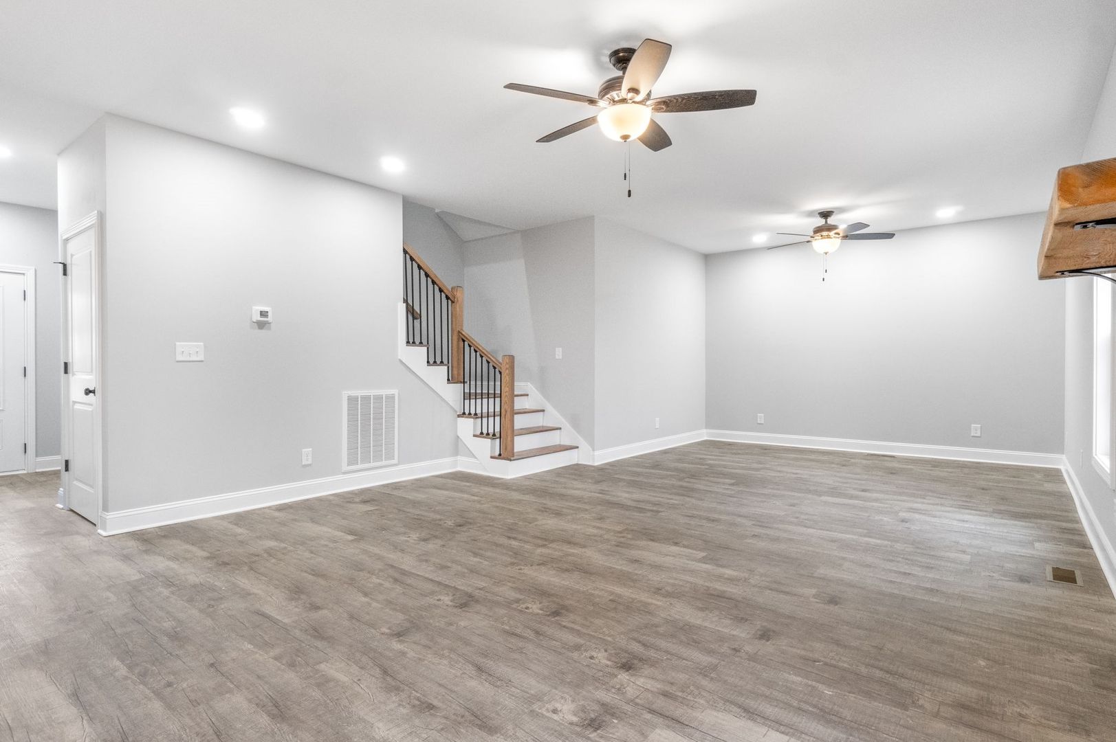 Clarksville House: 2129 Powell Road