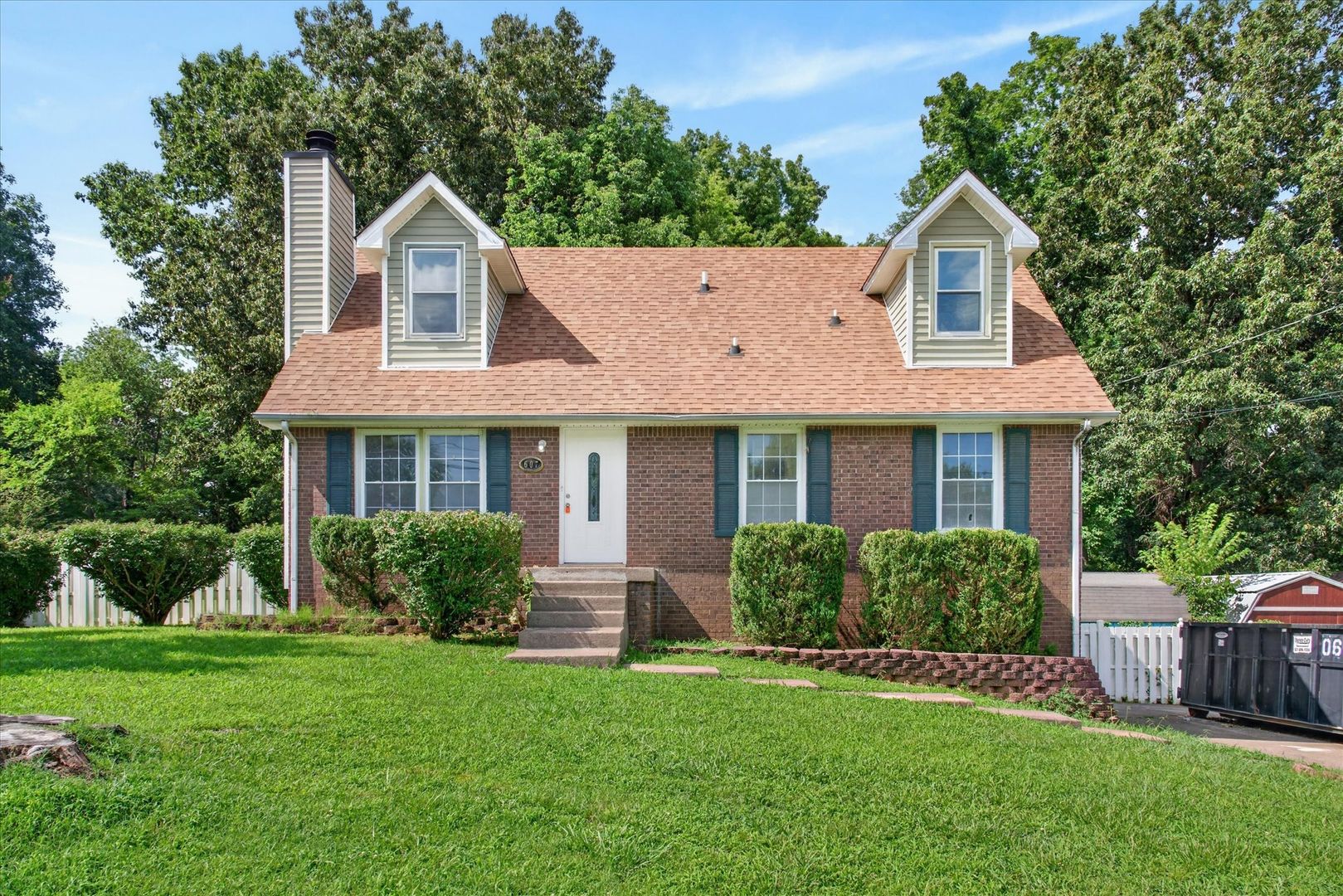 Clarksville House: 607 Granger Ln.