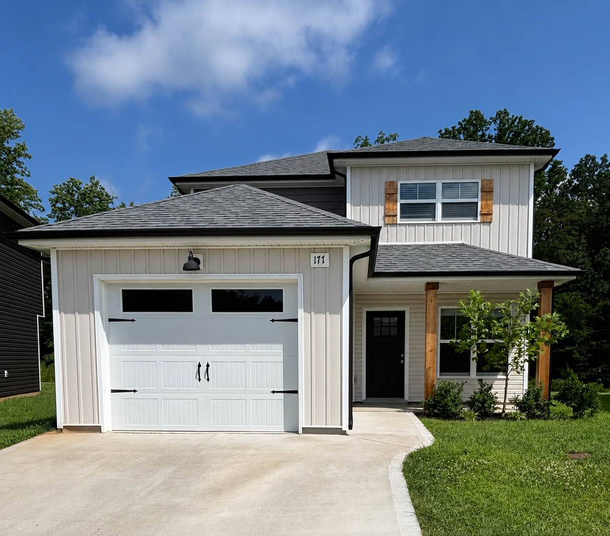 Clarksville House: 177 Quarry Ridge Rd.
