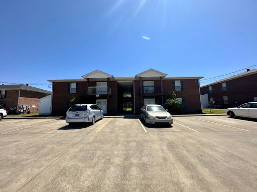 Two Bedroom Pet Friendly Apartment For Rent Near Post! – photo 1