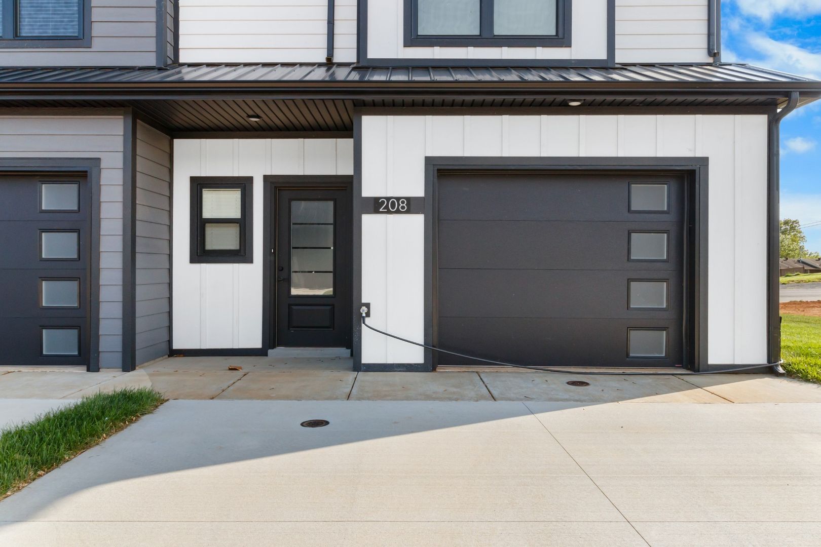 Clarksville House: 208 Jonathan Wade Prvt Circle