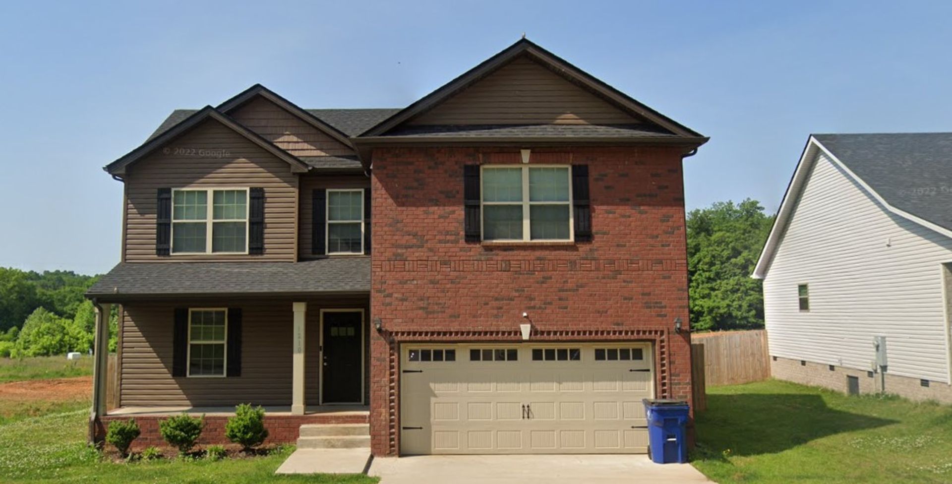 Clarksville House: 1210 Ridge Meadow Drive