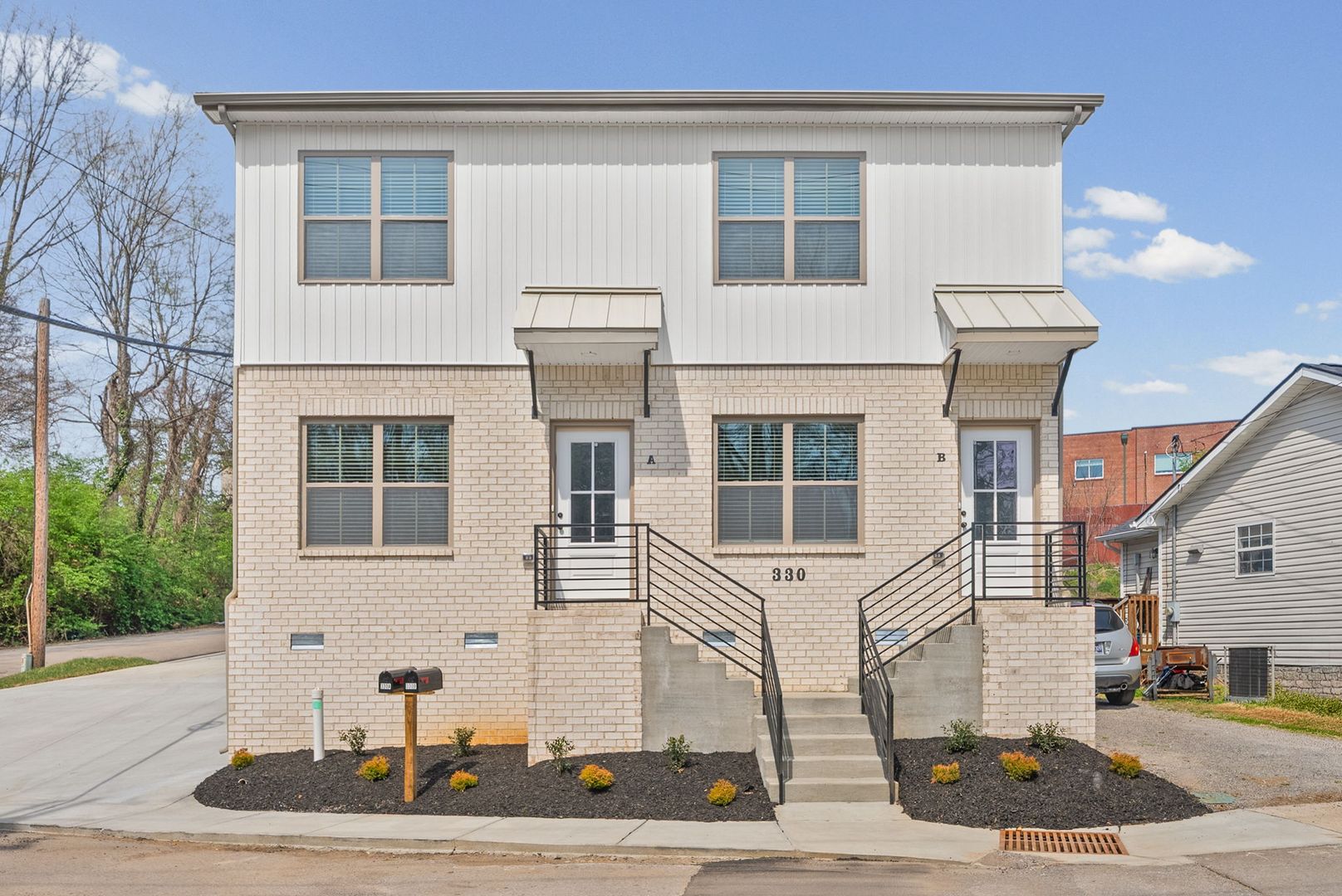 Clarksville Apartment: 320-330 South 7th Street