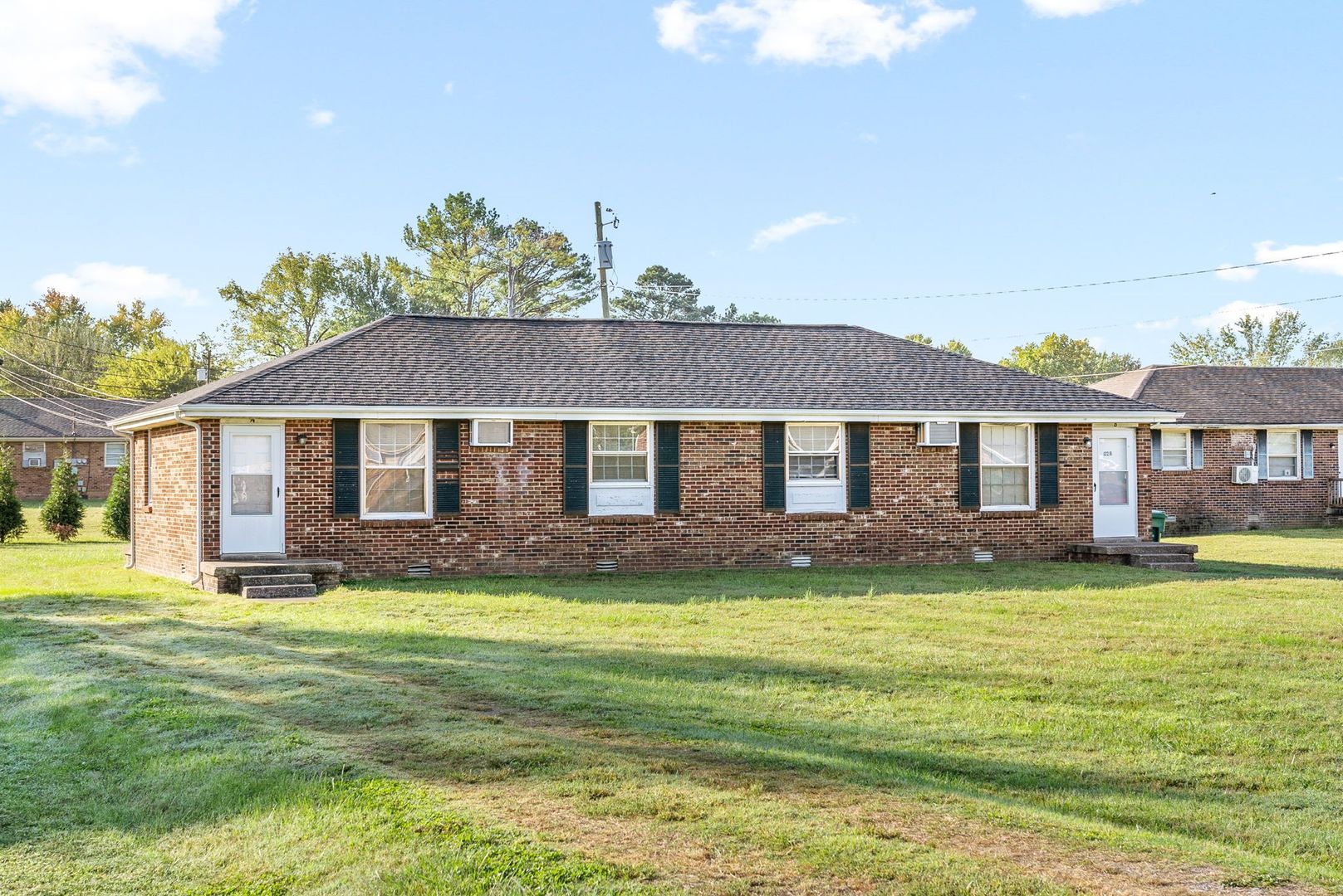 Clarksville Apartment: 122 Tandy Drive