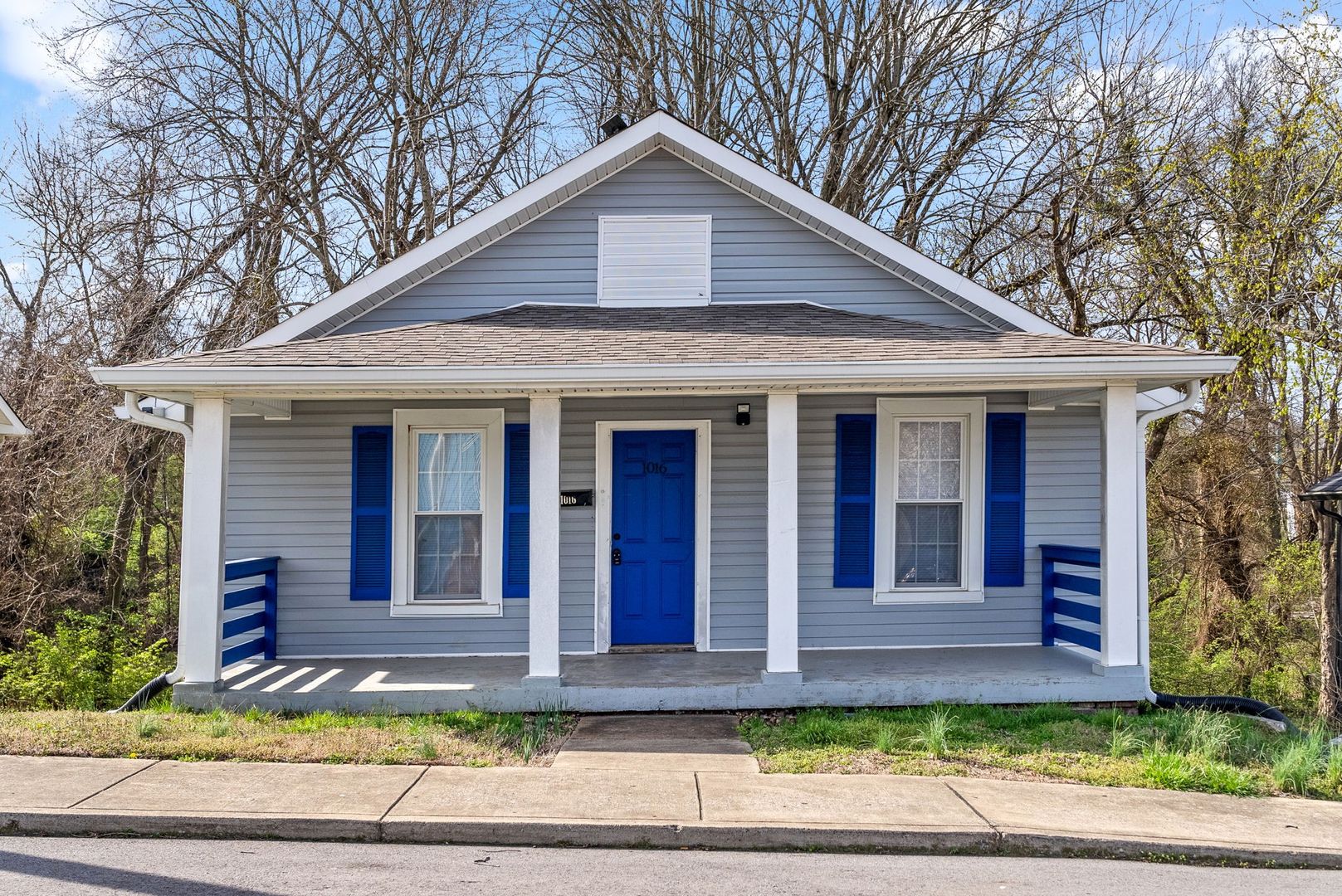 Clarksville House: 1016 Coulter Street