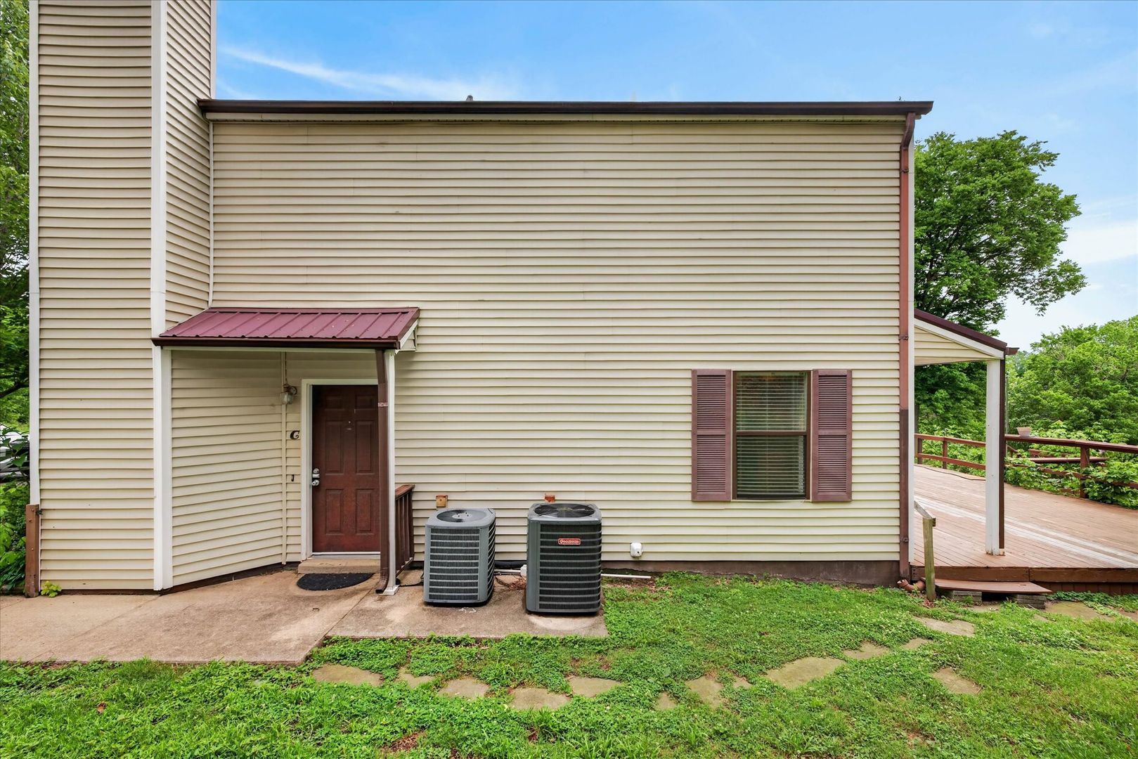 Clarksville House: 921 Kingsbury Dr C