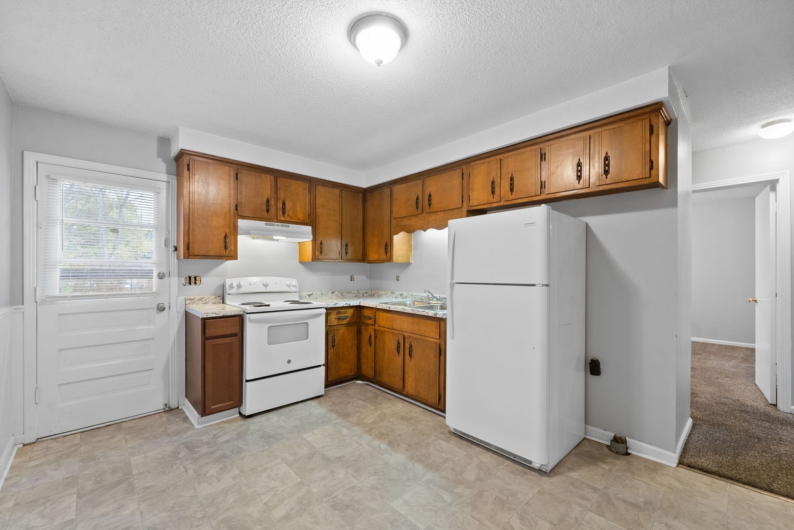 Clarksville Apartment: 102 Tandy Drive