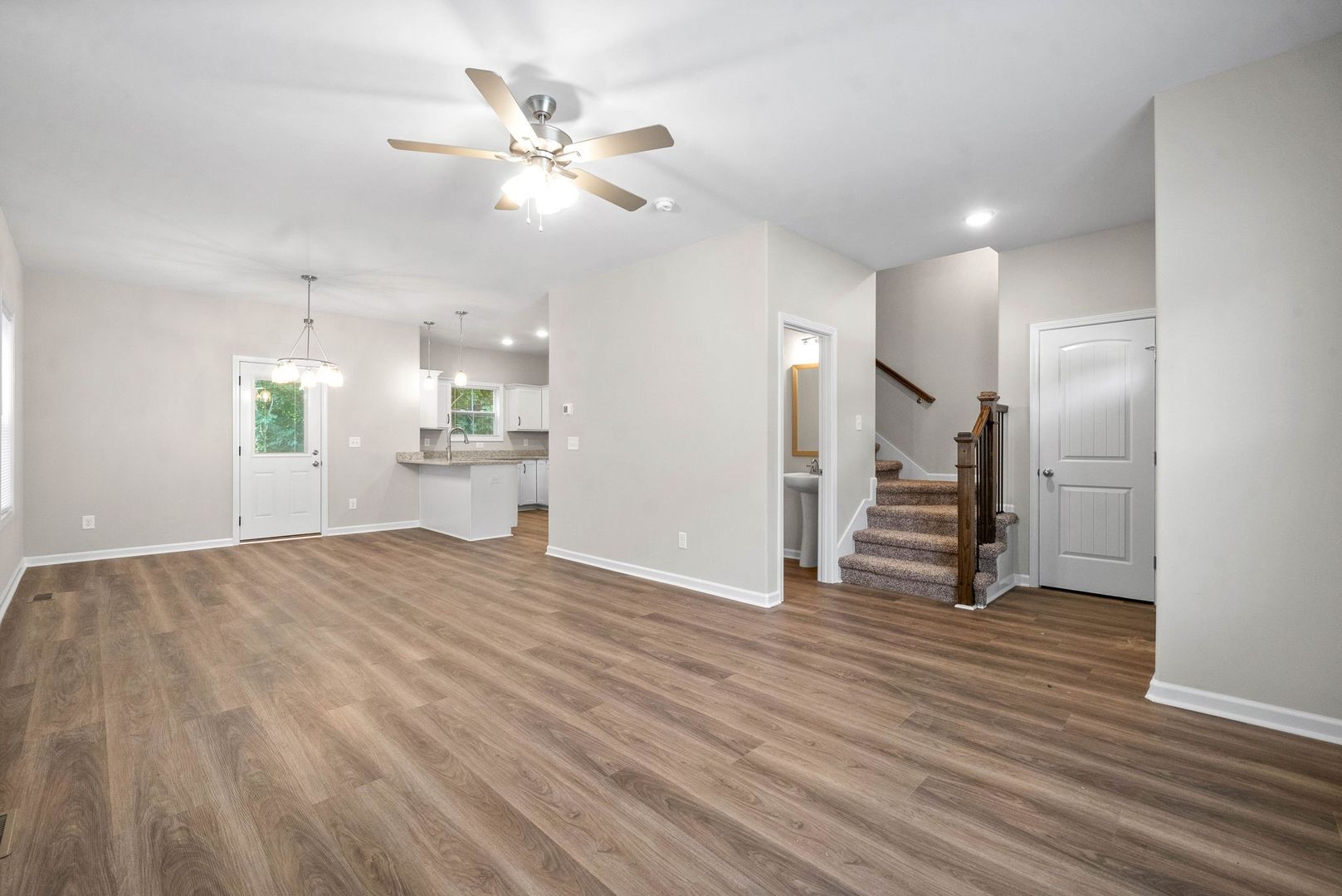 Clarksville House: 945 Cumberland Drive