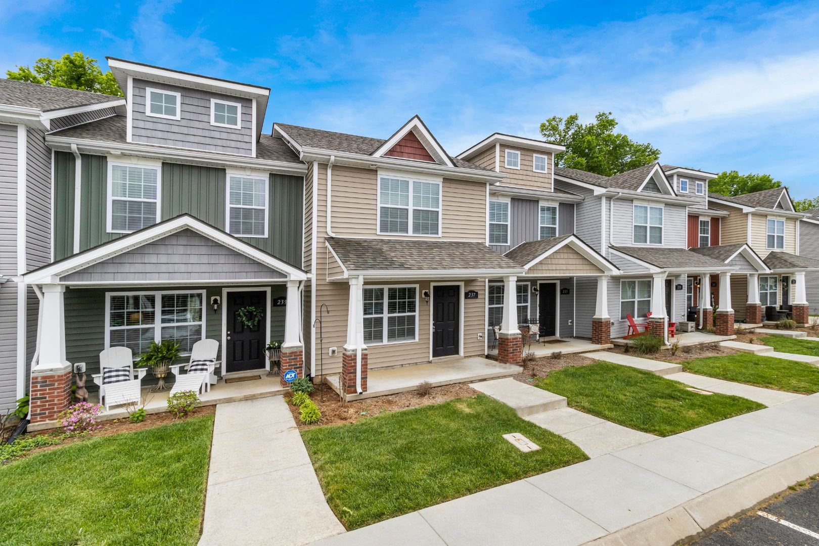 Clarksville Condo: 104 Alexander Boulevard