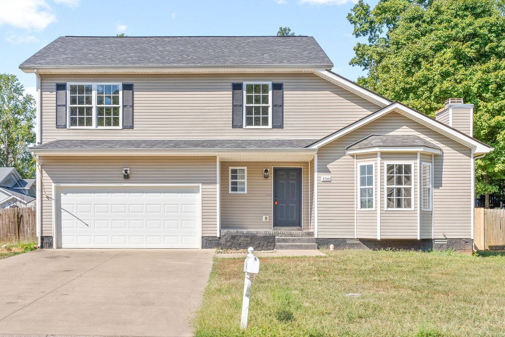 Clarksville House: 3792 McAllister Drive