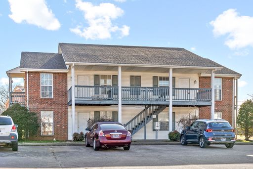 Water's Edge Townhomes & Apartments for rent – photo 1