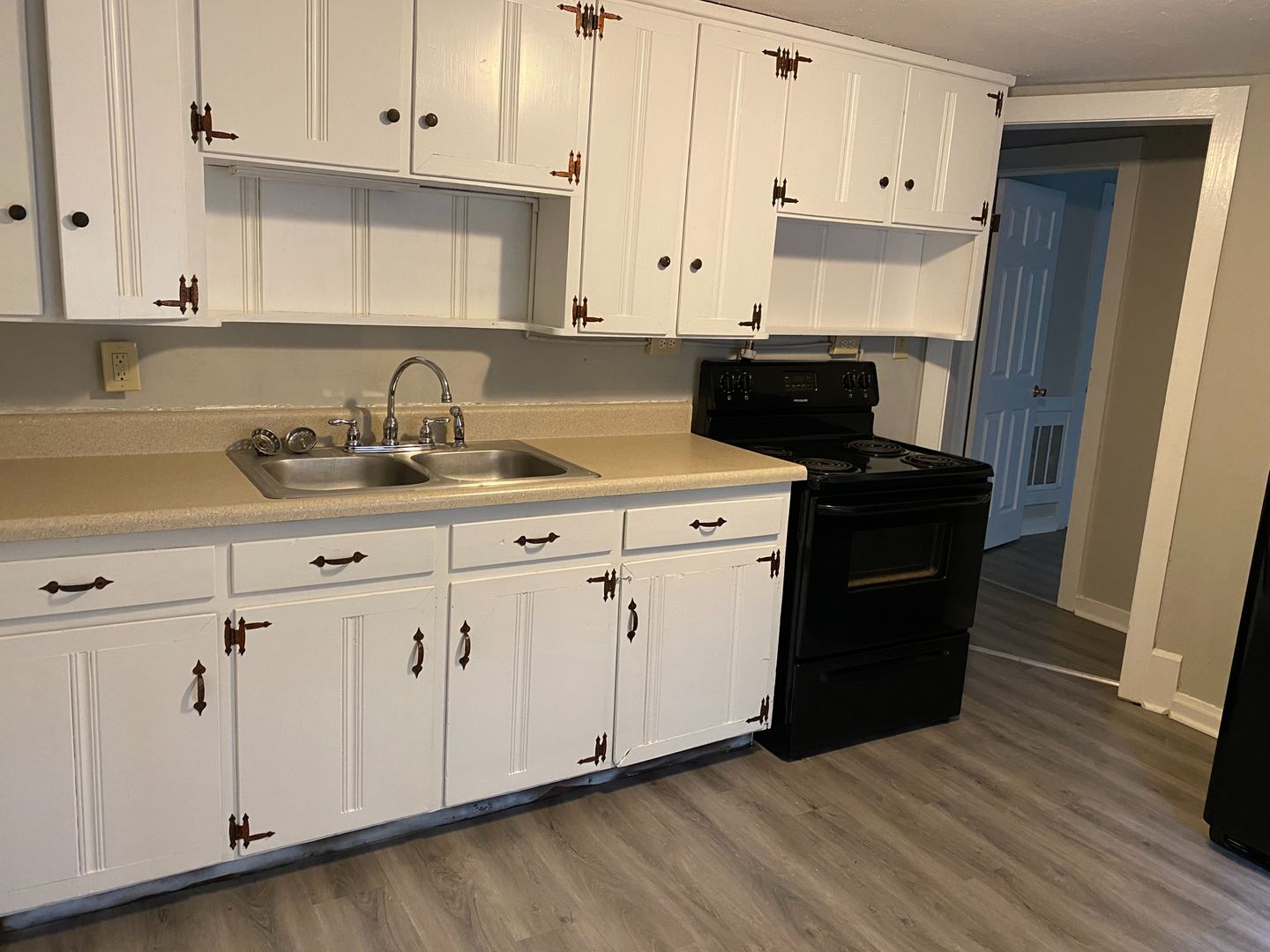 Clarksville Apartment: 406 Hietts Ln