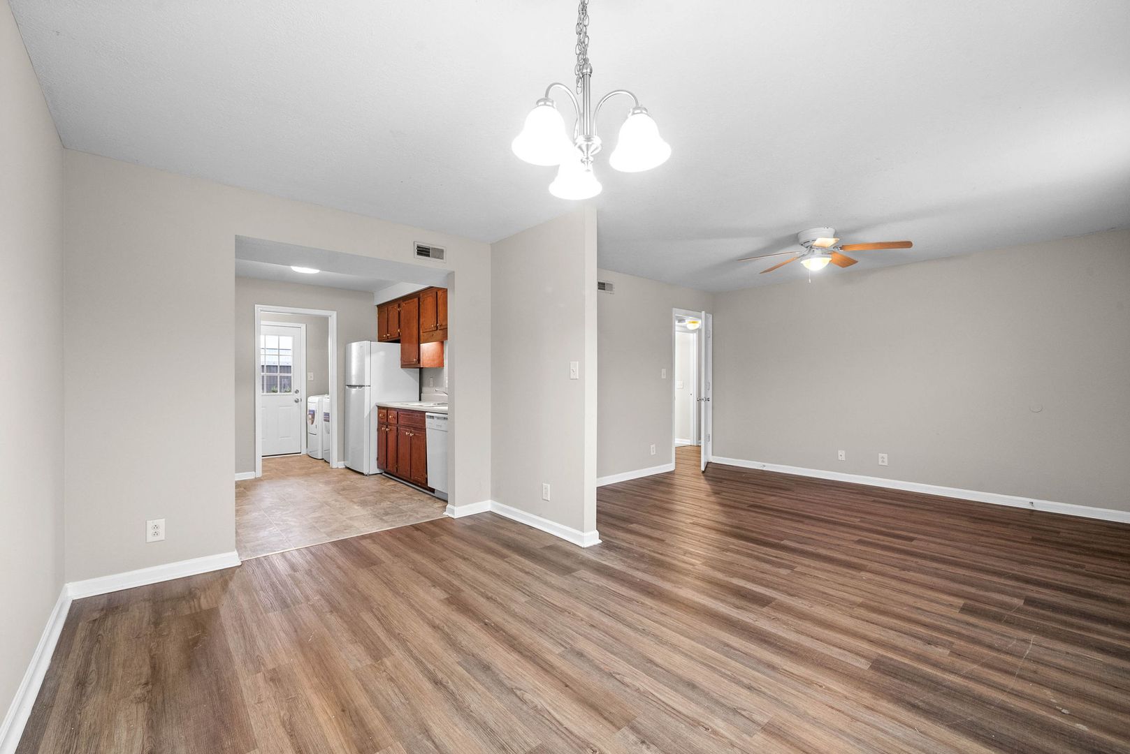 Clarksville Apartment: 3884 Northeast Drive