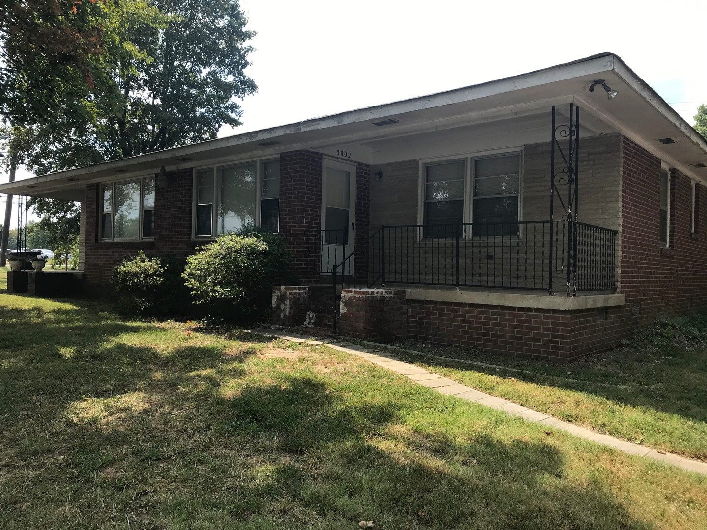Clarksville Apartment: 5000 Collinwood Drive