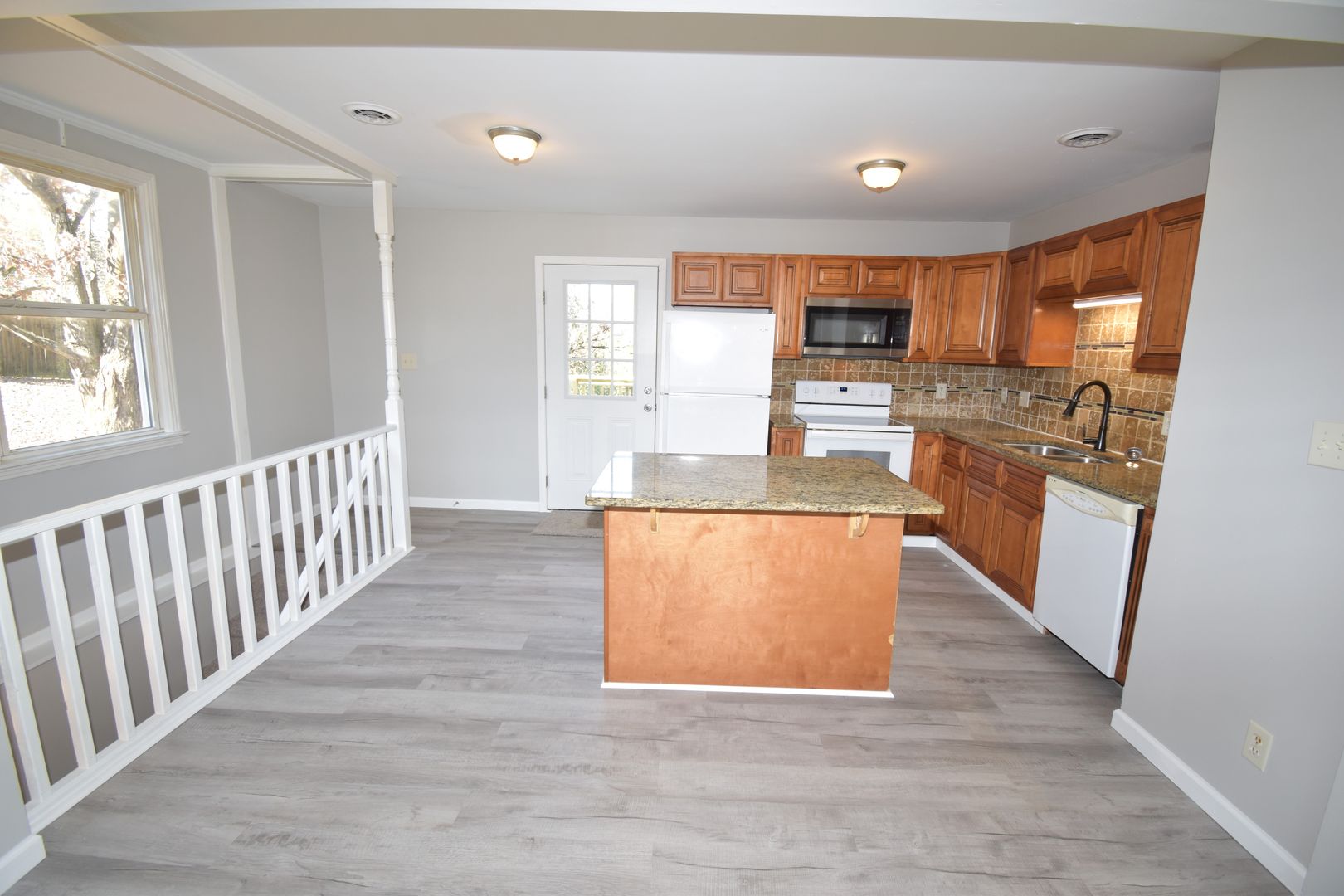 Clarksville House: 1421 Richmond Place