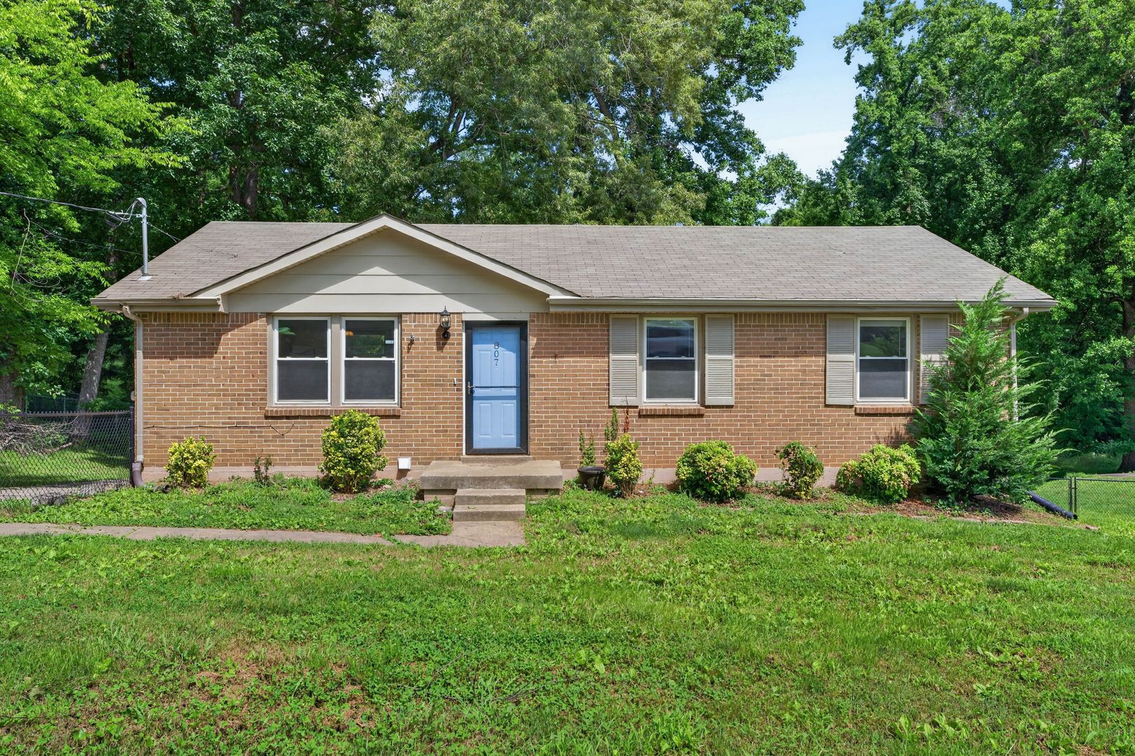 Clarksville House: 807 Pollard Road