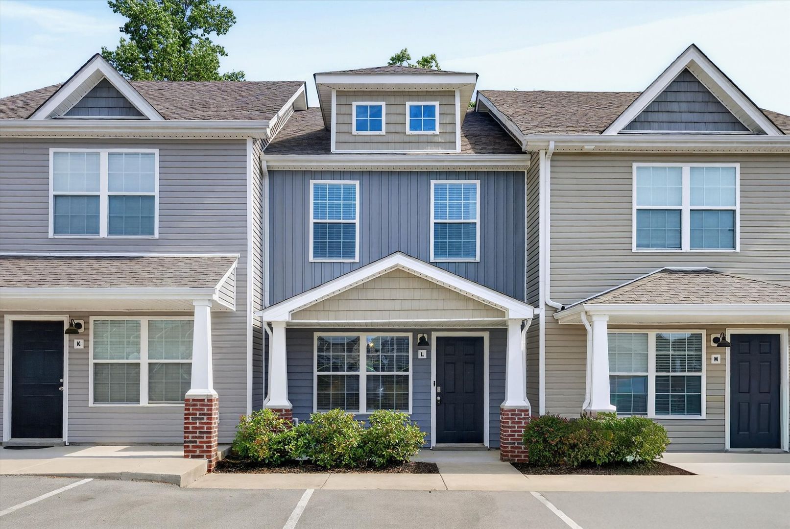 Clarksville House: 645 Stowe Ct. L