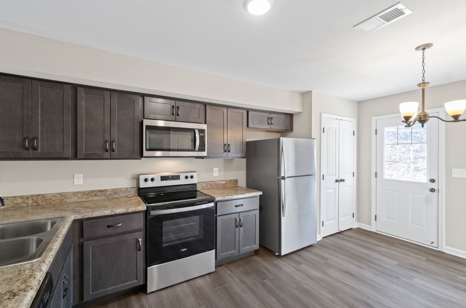 Clarksville Apartment: 1101 Ziva Lane