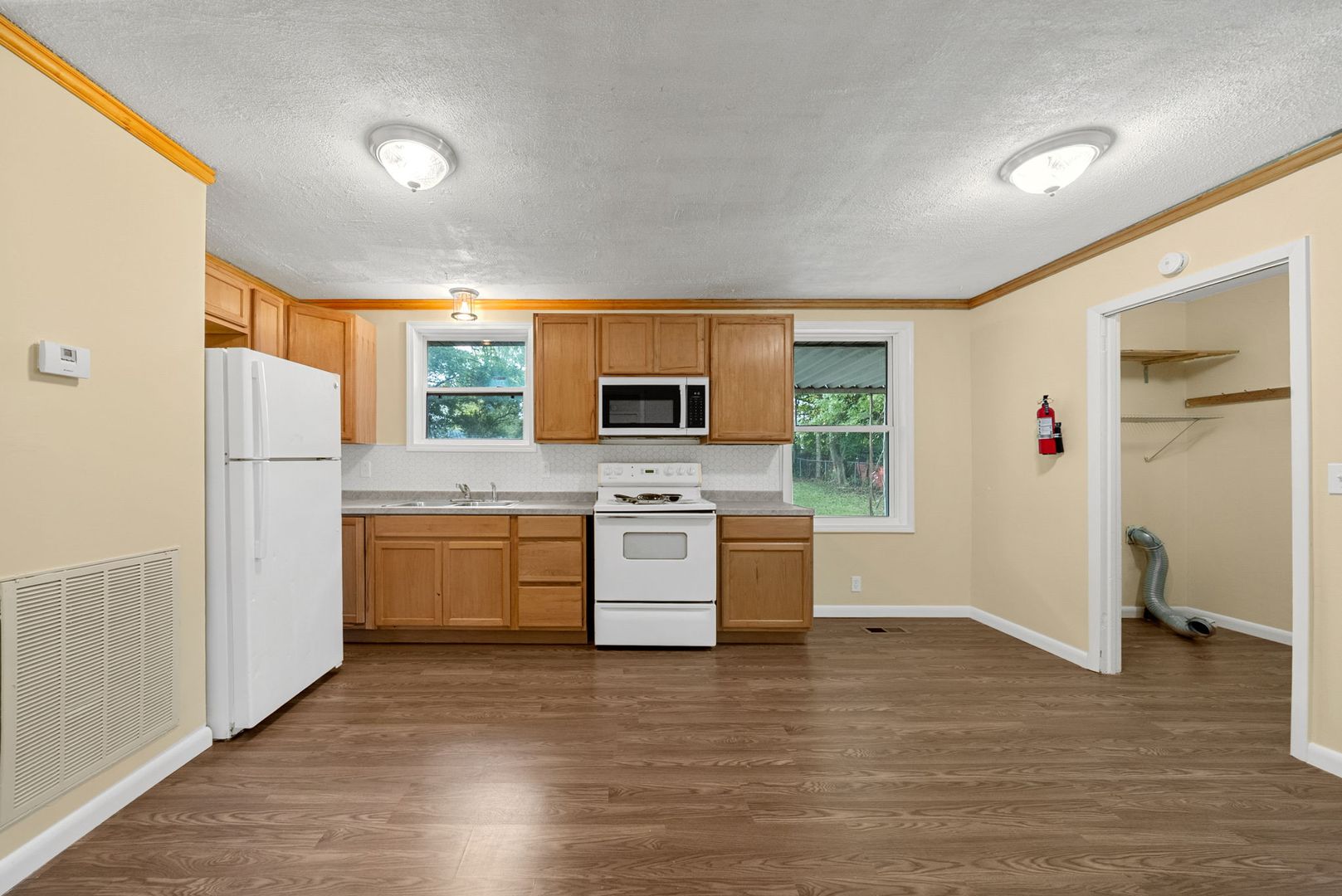 Clarksville House: 530 Gale Drive