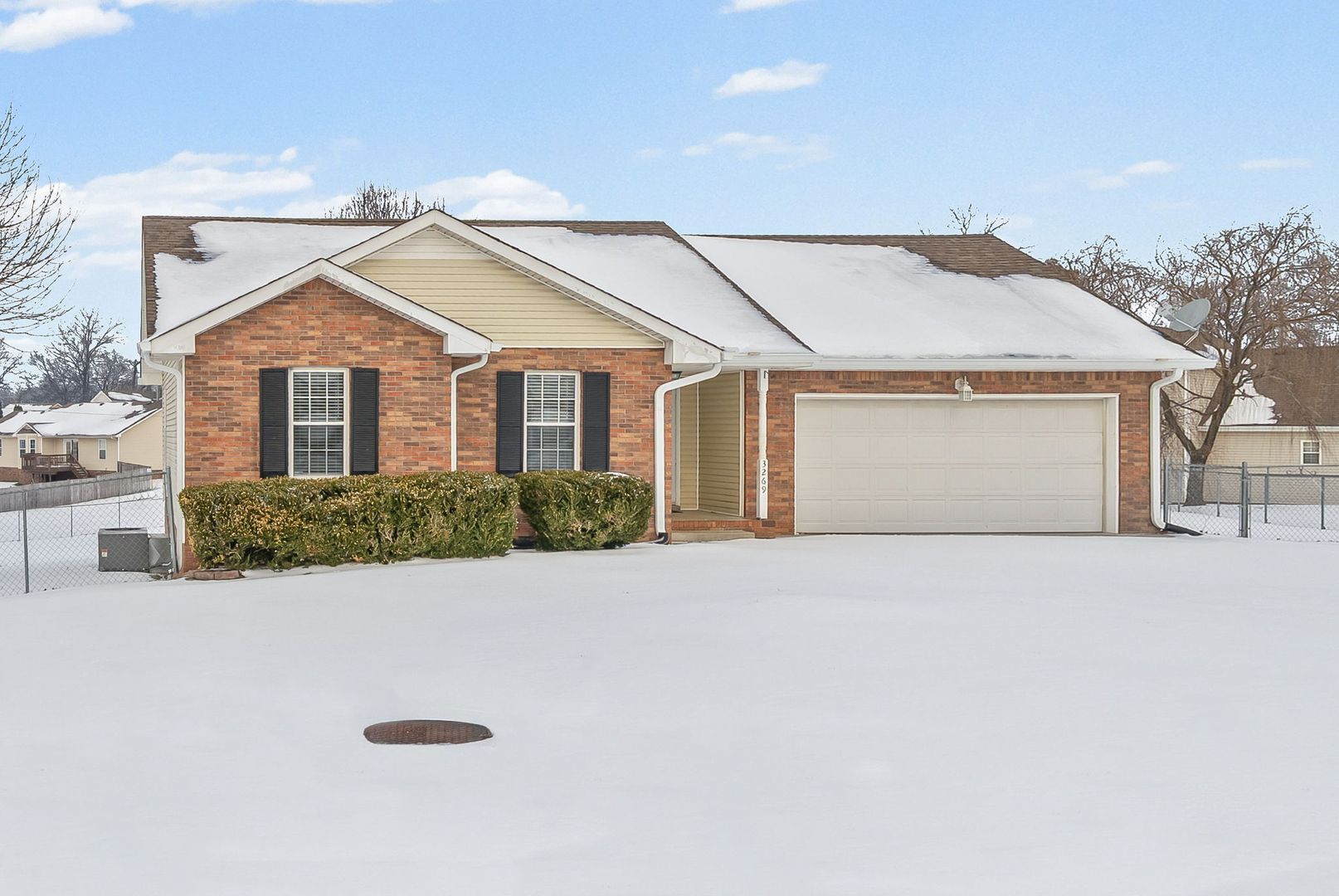 Clarksville House: 3269 Tabby Drive