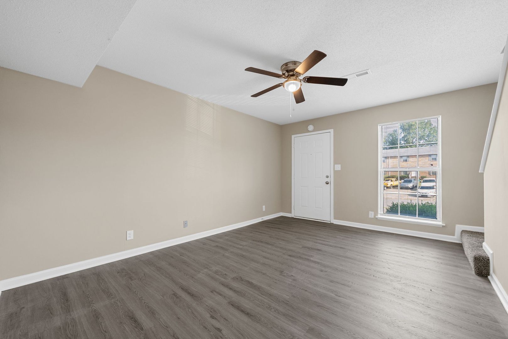 Clarksville Apartment: 240 Winters Court