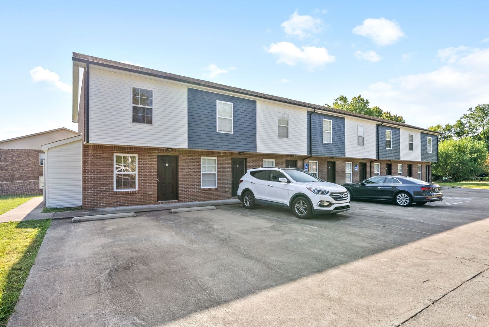 Clarksville Apartment: 65 Durrett Drive
