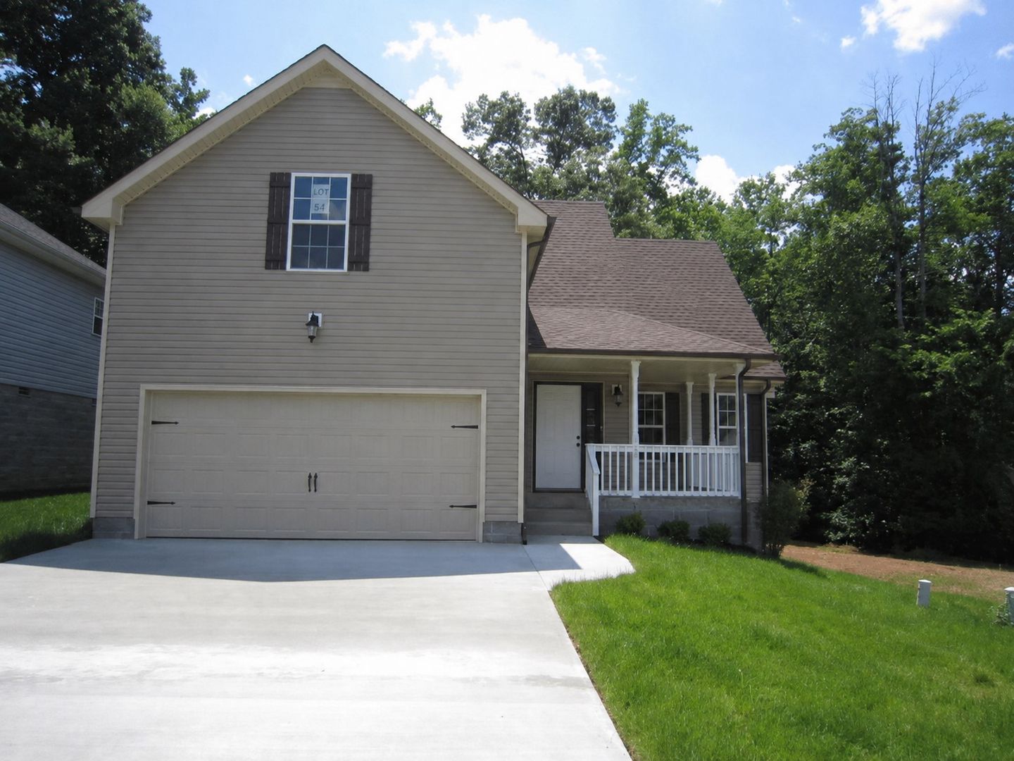 Clarksville House: 420 Zurich Court