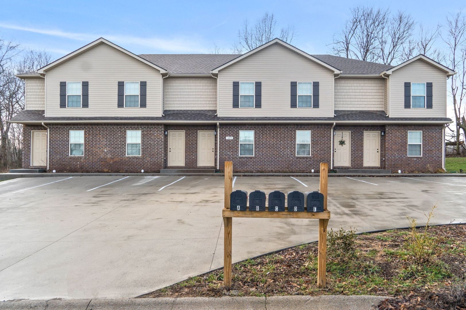 Clarksville Apartment: 1481 Amberjack Ct