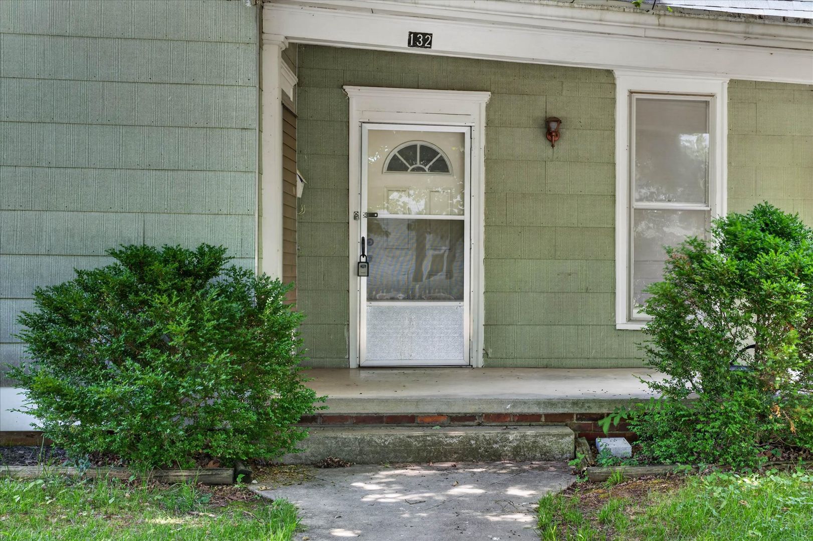 S. McPherson St. - 132 4 of 12