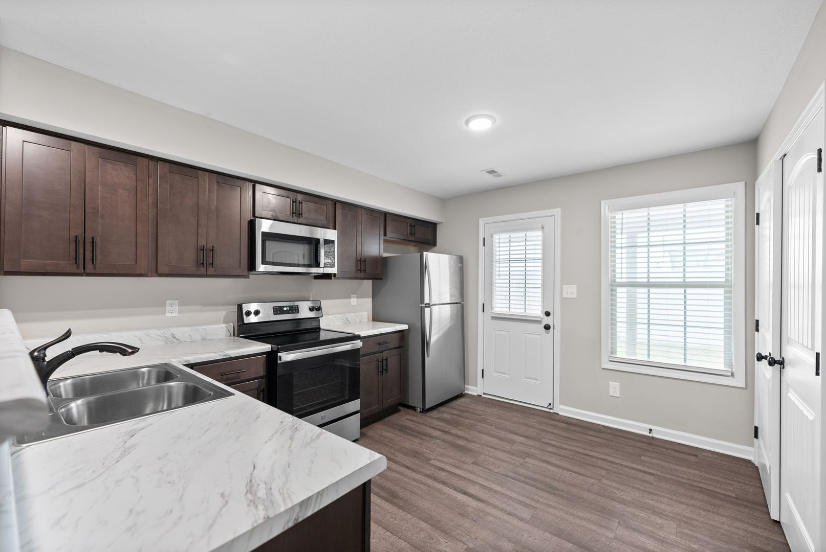 Clarksville Apartment: 418 Peachers Mill Road