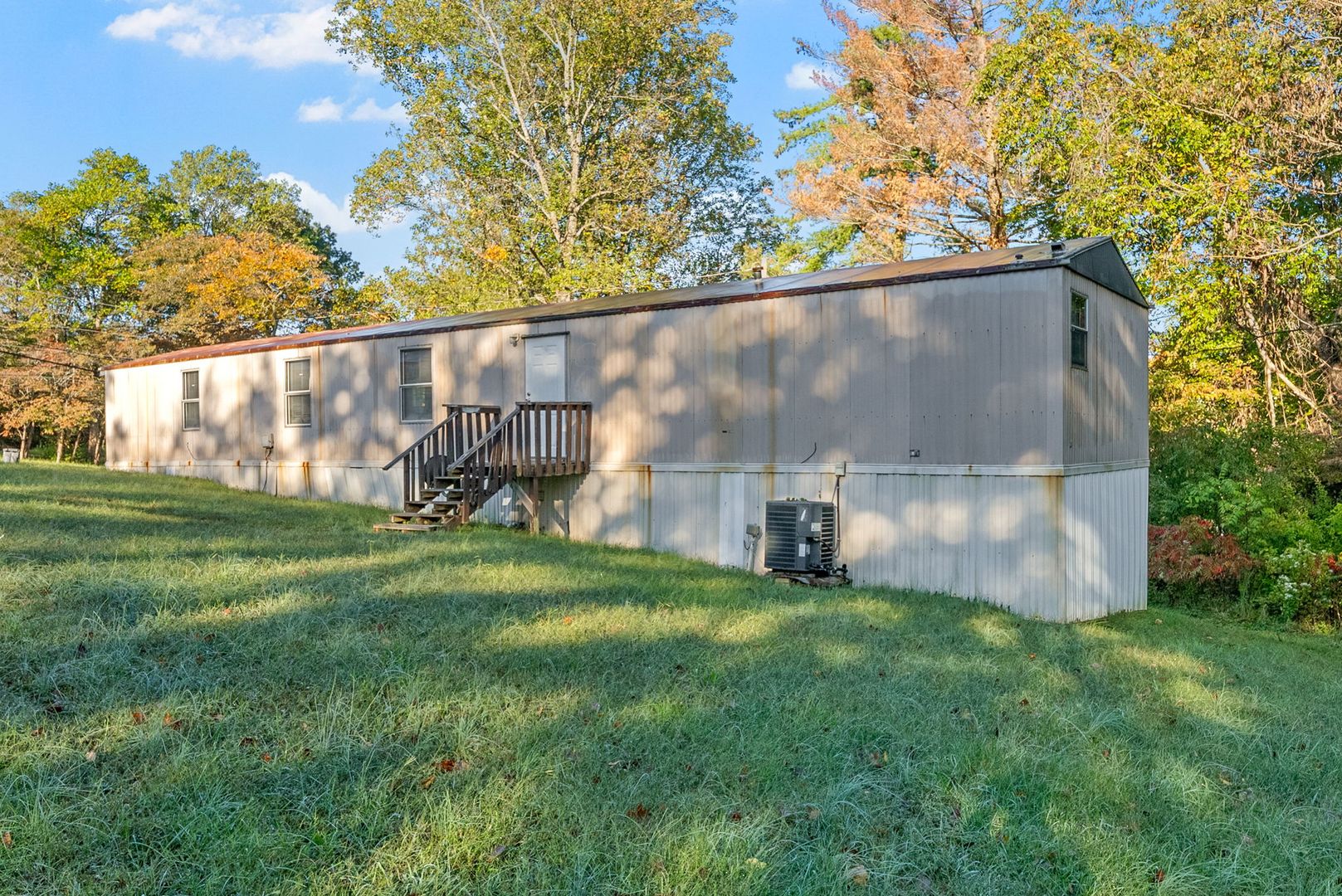 Clarksville House: 1845 Evans Road