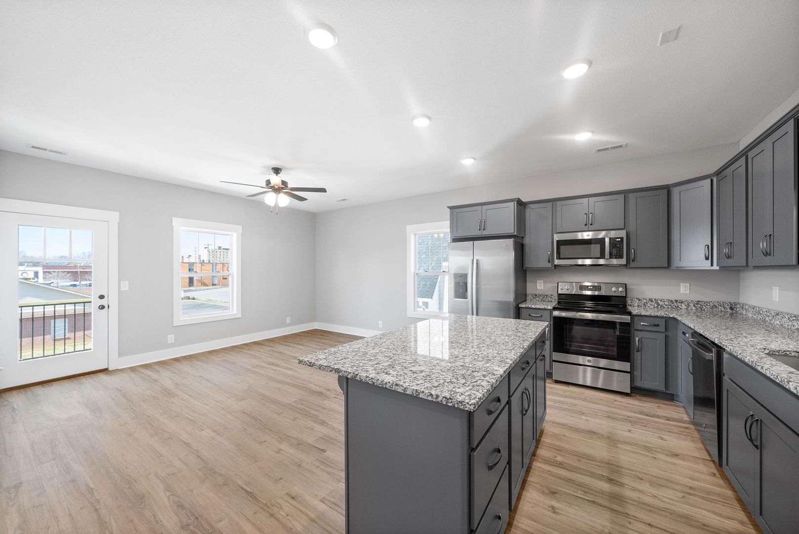Clarksville Apartment: 330 Academy Avenue (x6)