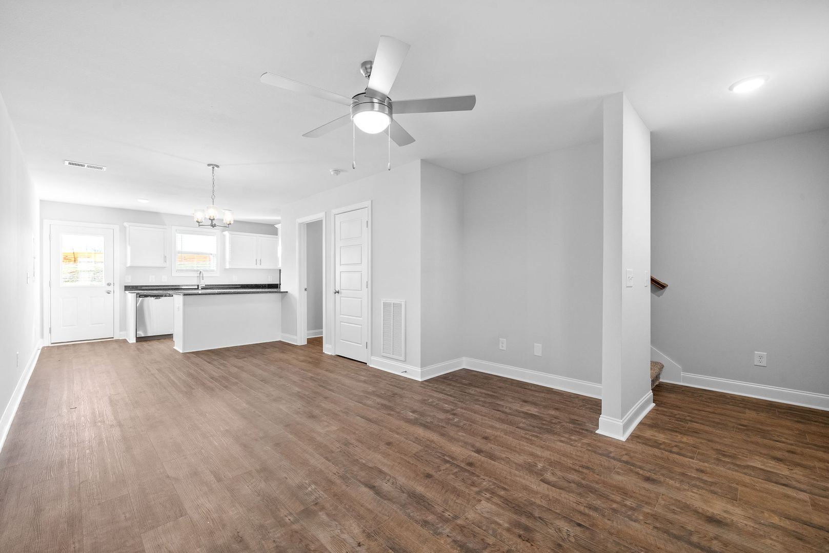 Clarksville Apartment: 919 Martin Street