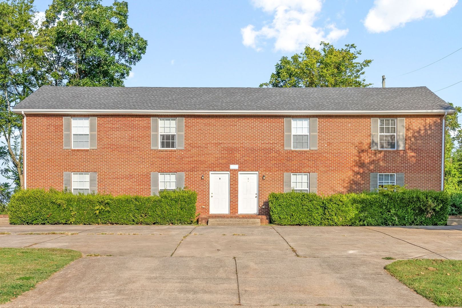 Clarksville Apartment: 3838 Jockey Drive