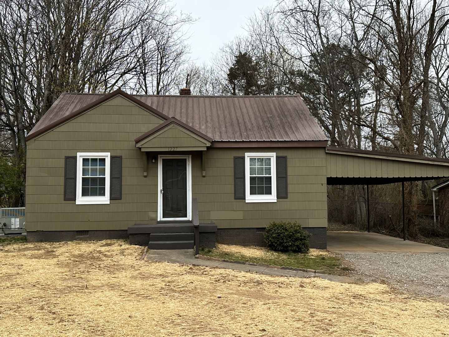 Clarksville House: 1227 Daniel Street